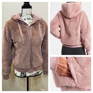 Athleta Ritual Jacket Pink Mauve Hoodie Faux Fur Fleece Teddy Coat Zip Up Hoody